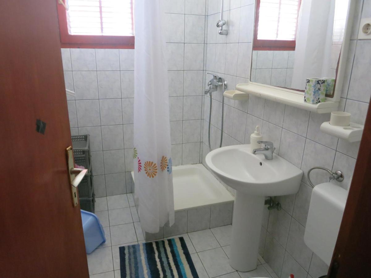 Apartments Delibasic โรกอซนิซา ภายนอก รูปภาพ