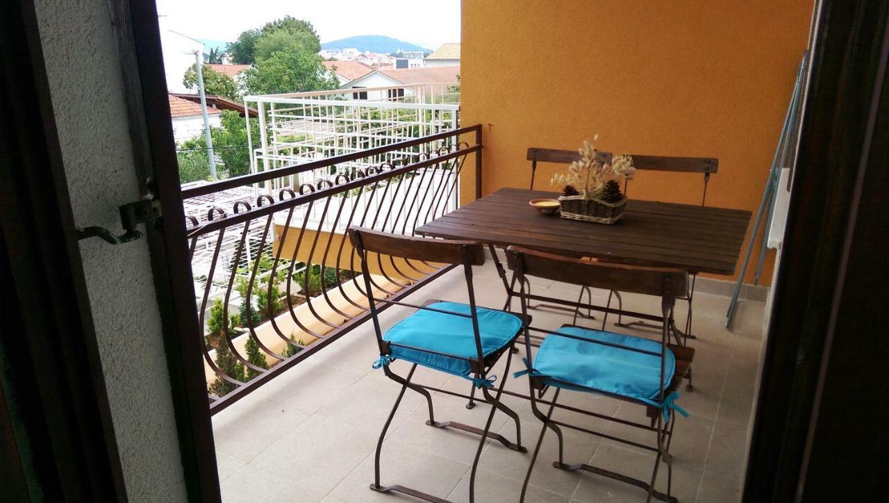 Apartments Delibasic โรกอซนิซา ภายนอก รูปภาพ