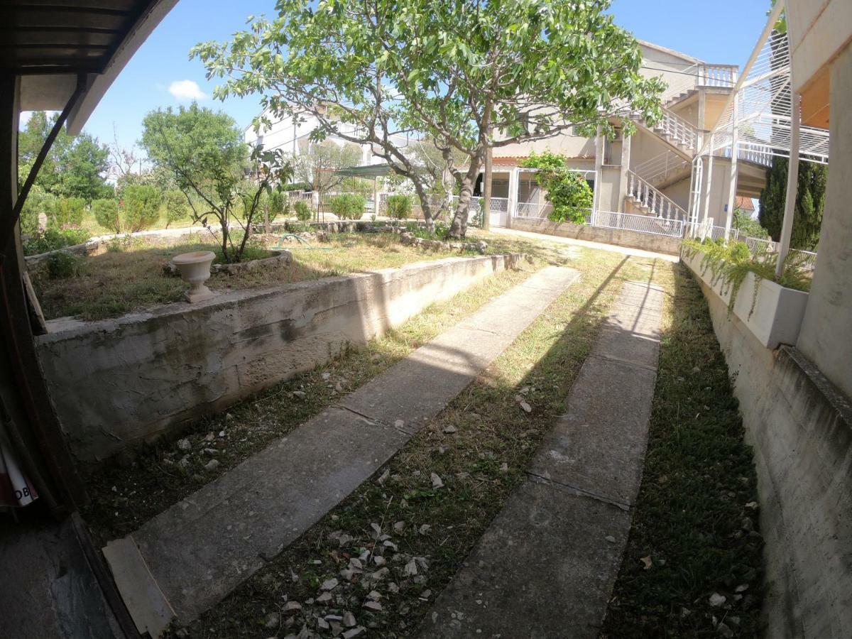 Apartments Delibasic โรกอซนิซา ภายนอก รูปภาพ