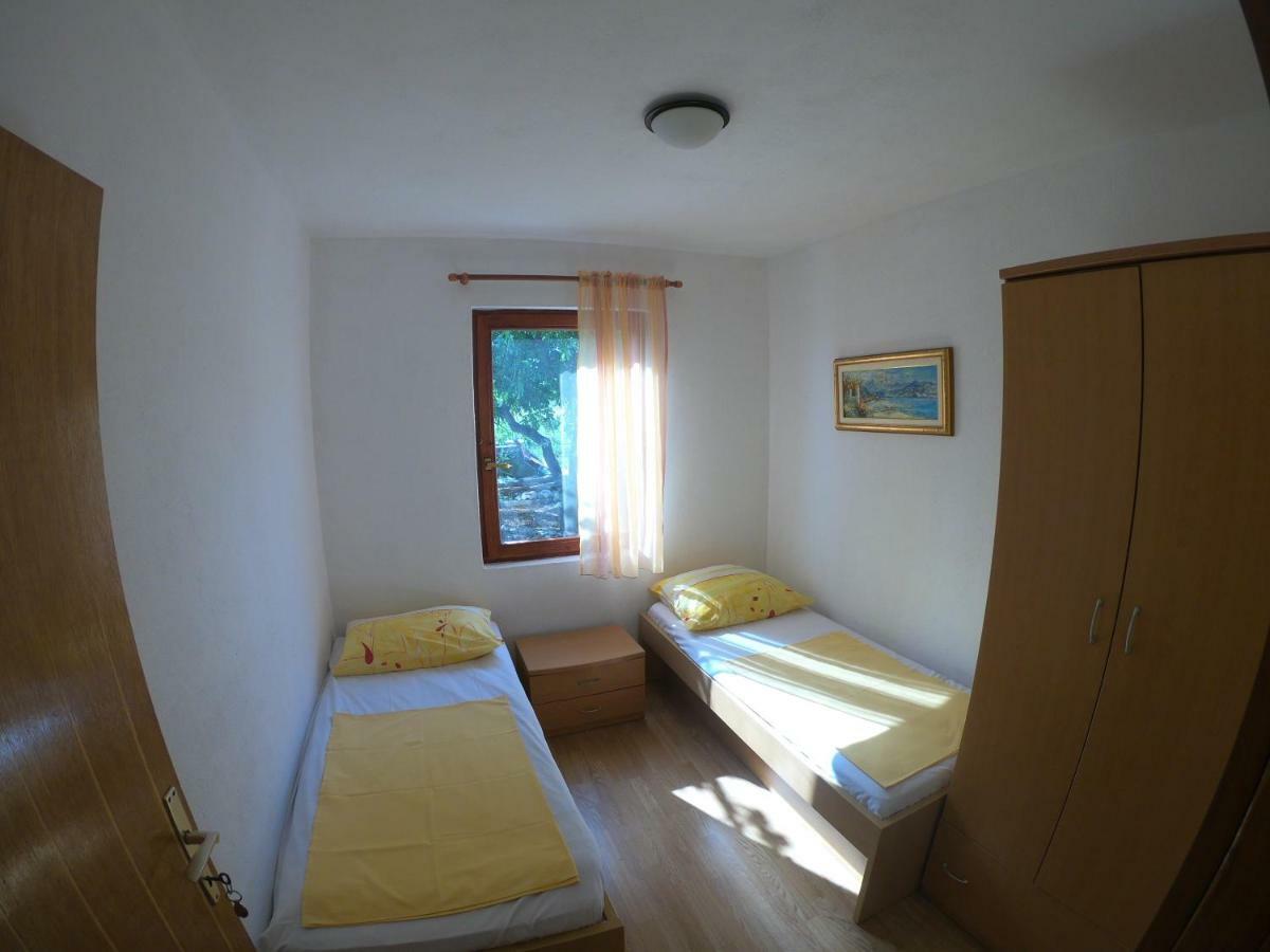 Apartments Delibasic โรกอซนิซา ภายนอก รูปภาพ