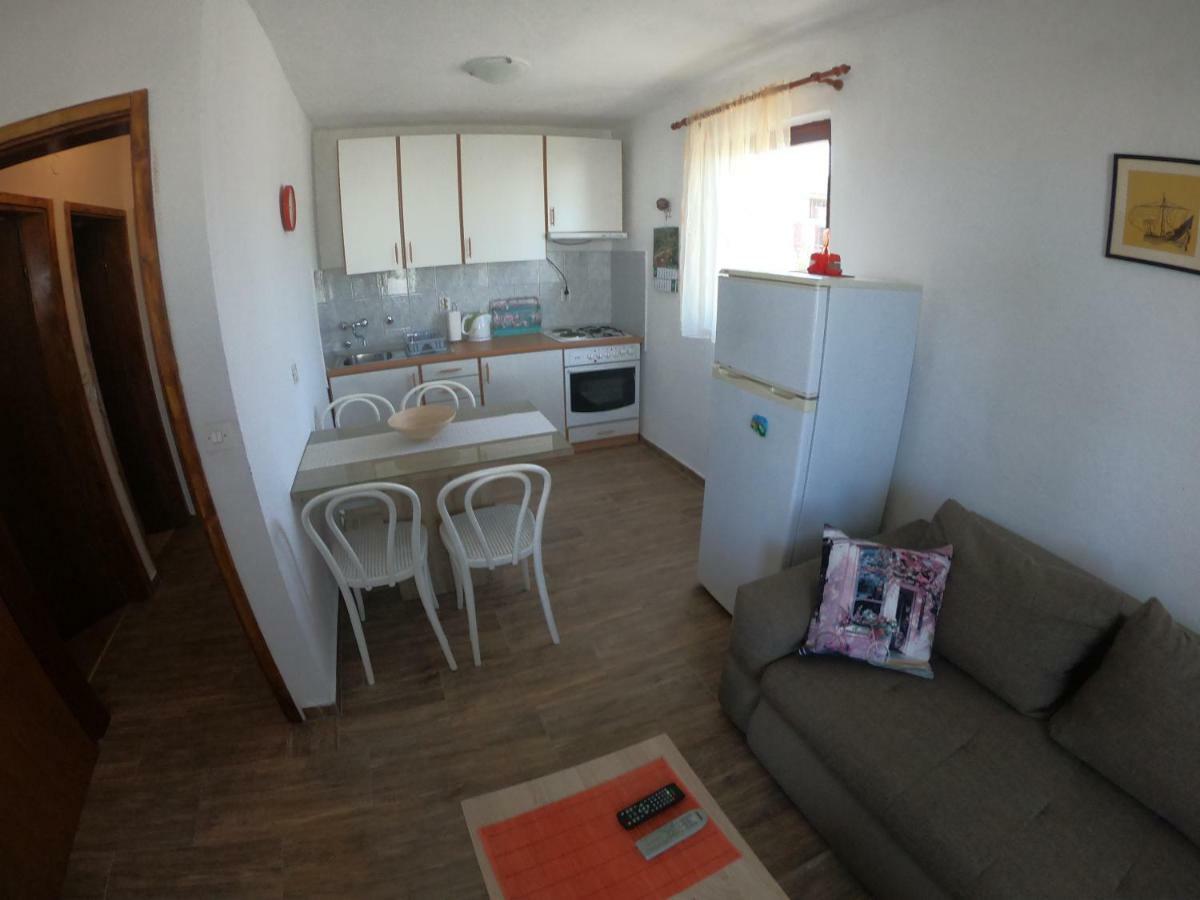 Apartments Delibasic โรกอซนิซา ภายนอก รูปภาพ