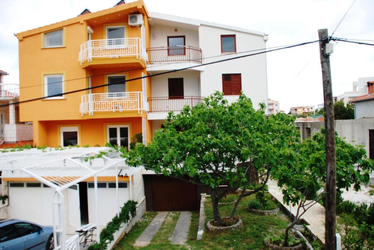 Apartments Delibasic โรกอซนิซา ภายนอก รูปภาพ